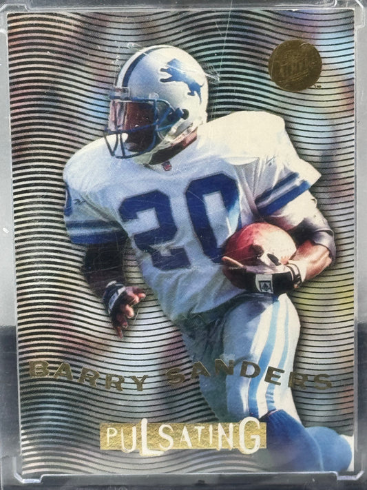 1996 Fleer Ultra #6 of 10 Barry Sanders Pulsating Detroit Lions