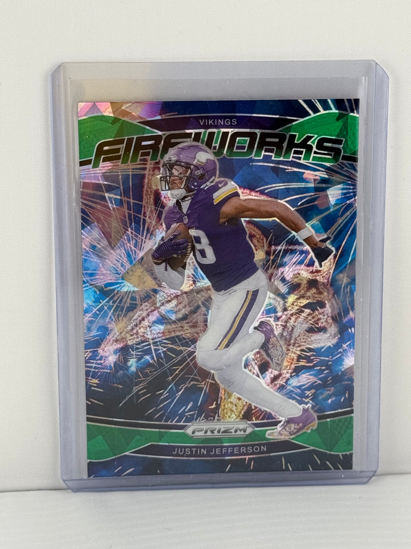 2024 Prizm #8 Justin Jefferson Fireworks Green Cracked Ice
