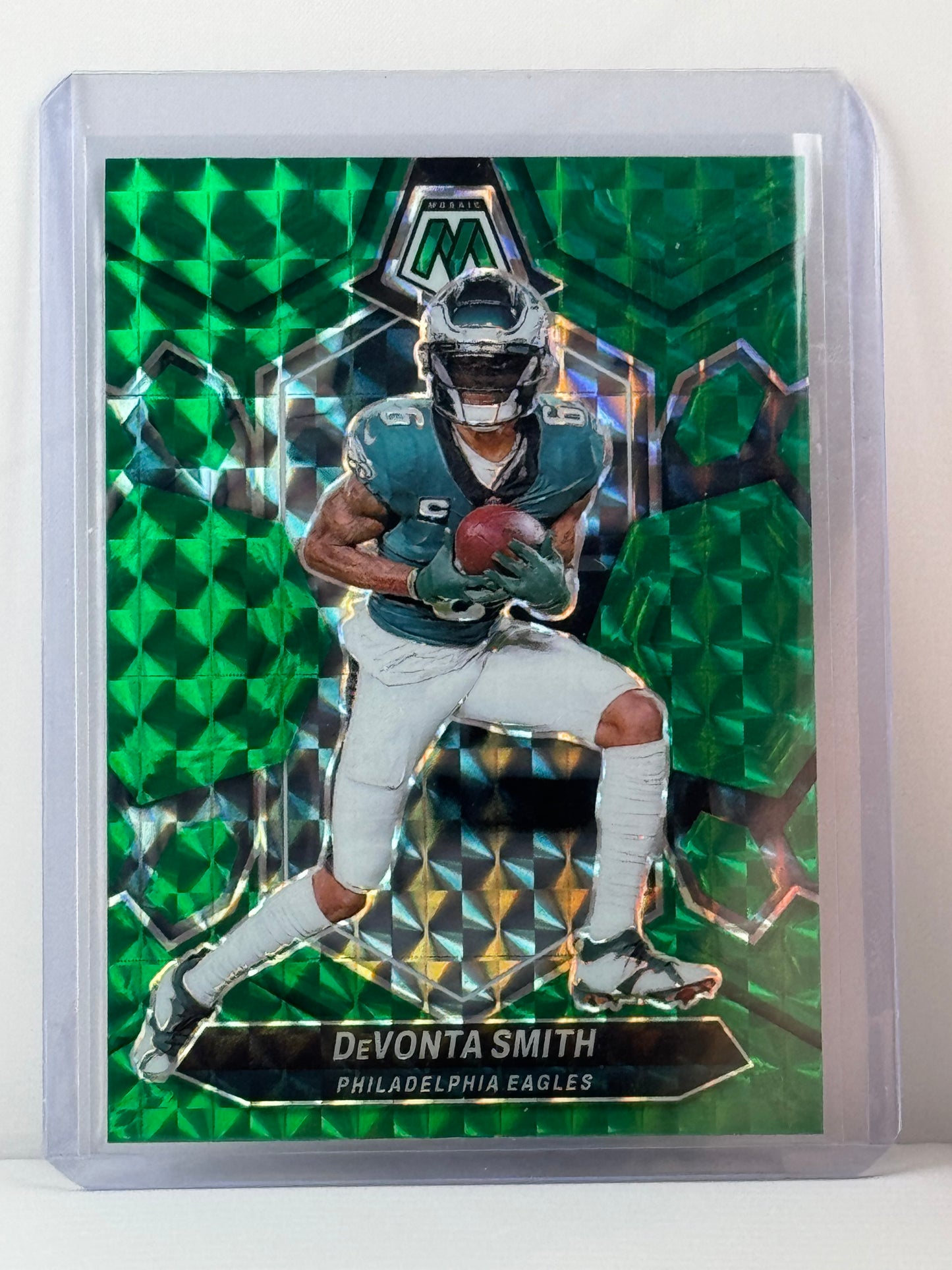 2024 Panini Mosaic #179 Devonta Smith Green Prizm