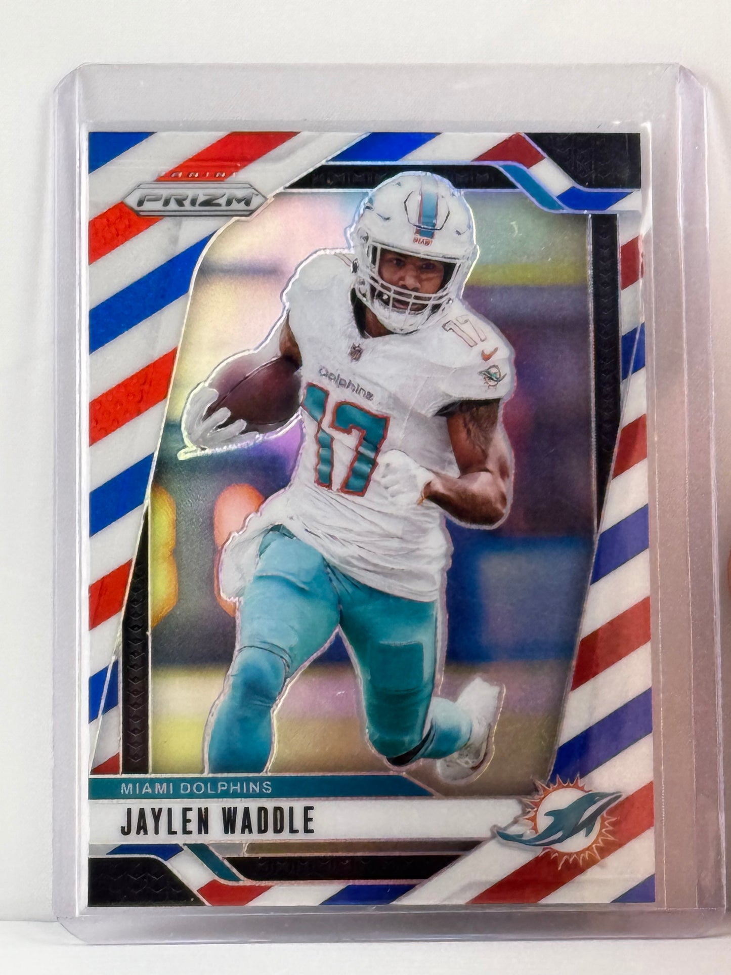 2024 Prizm #178 Jaylen Waddle Red White Blue Prizm
