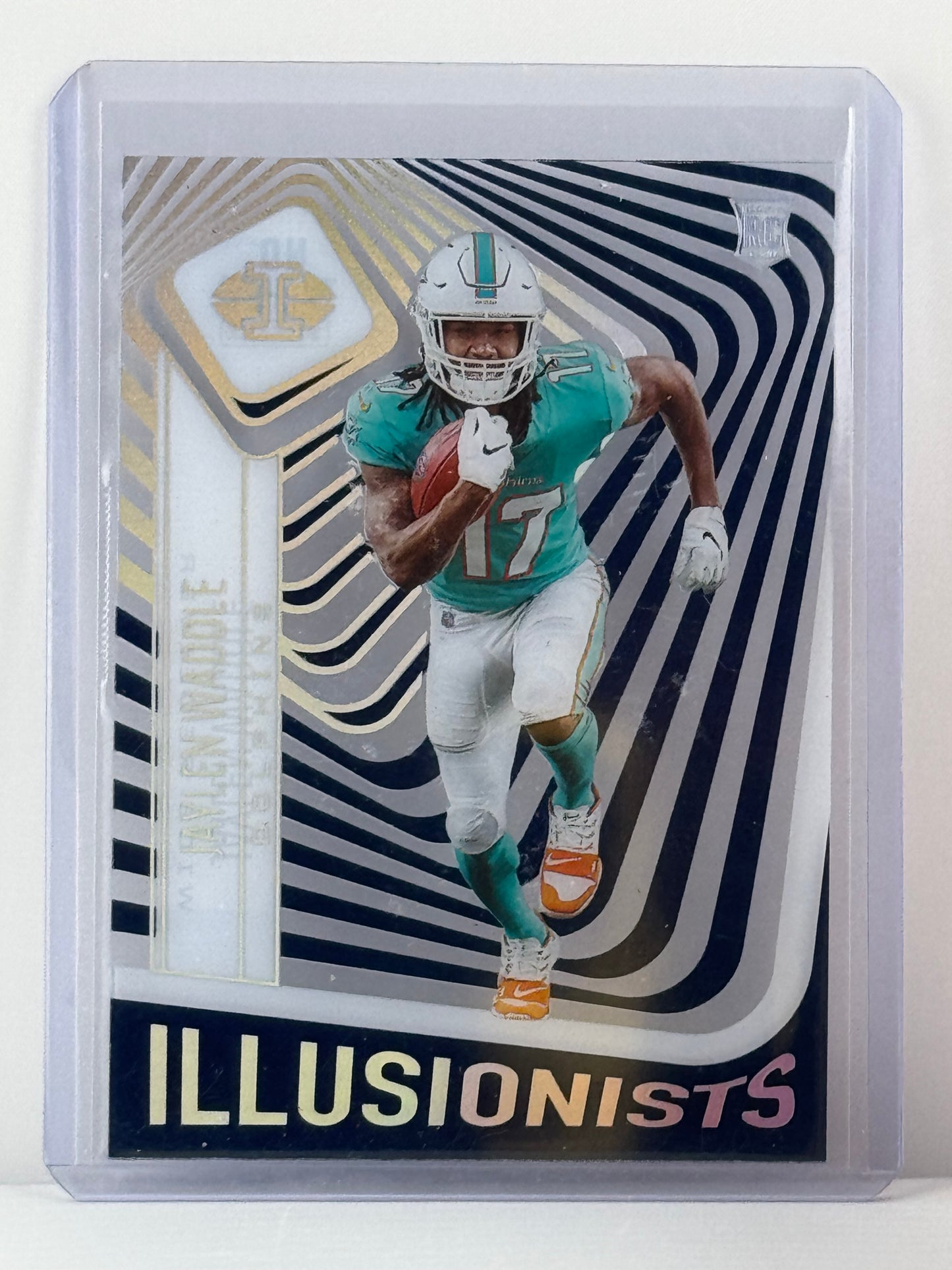 2021 Panini Illusions #ILL-20 Jaylen Waddle Illusionists RC