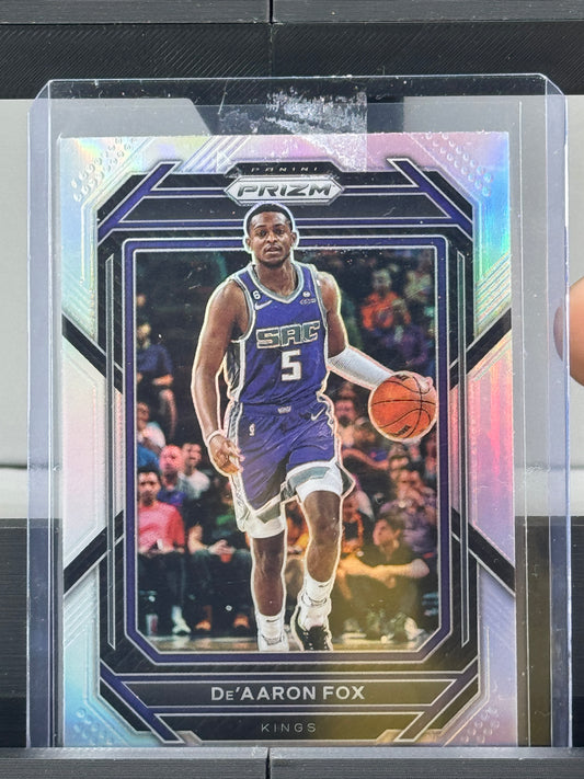 2022-23 Prizm #118 DeAaron Fox Silver Prizm San Antonio Spurs