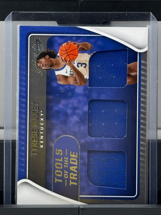 2022 Chronicles Absolute Draft Picks #TOTT-30 Tyrese Maxey Tools of the Trade Triple Game Worn Patch Philadelphia 76ers