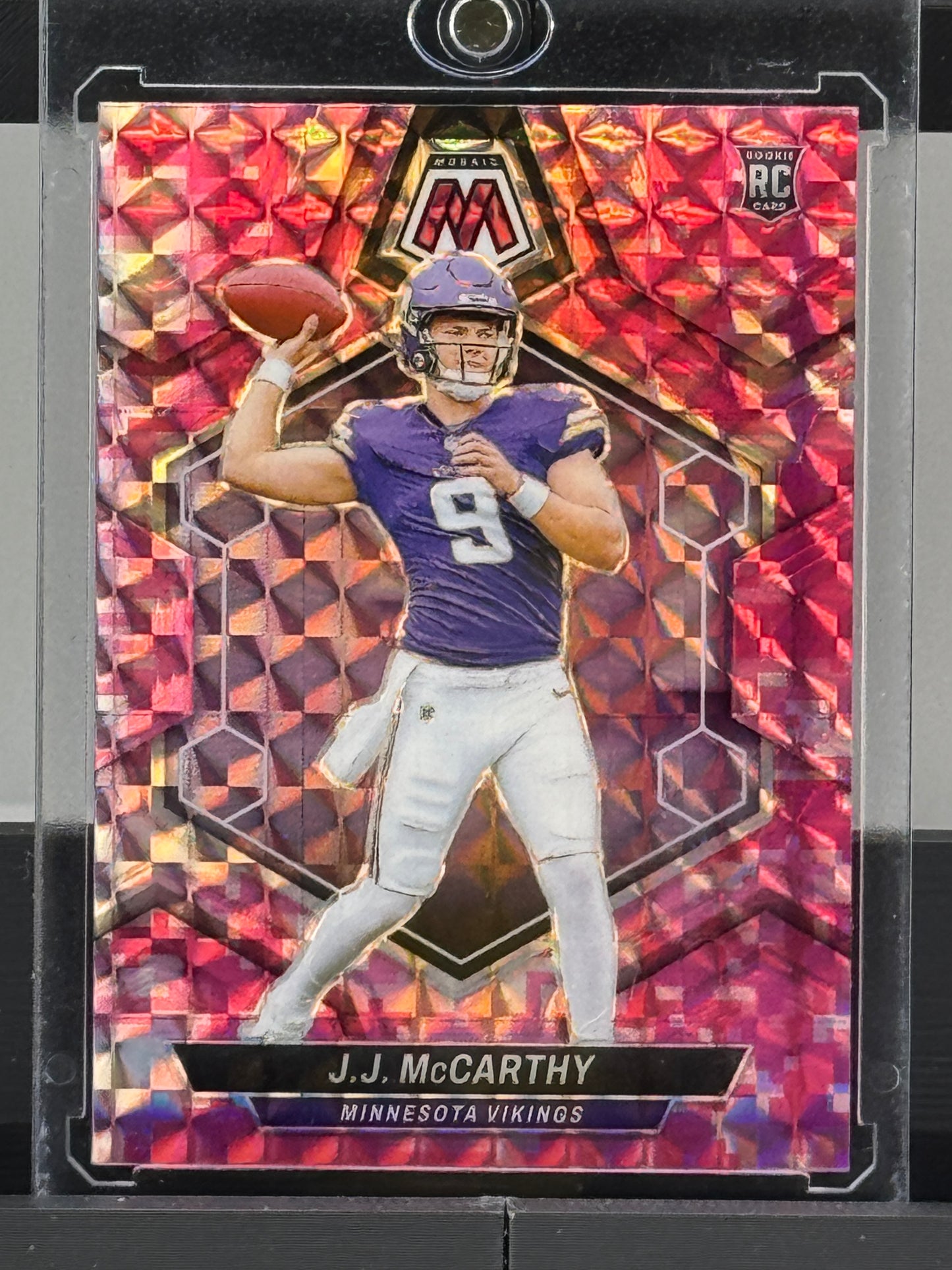 2024 Mosaic JJ McCarthy Pink Mosaic Prizm RC Minnesota Vikings